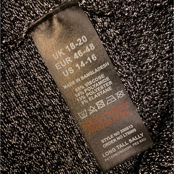 Long Tall Sally Black/Silver metallic XLT/14-16T turtleneck sweater - Picture 2 of 2